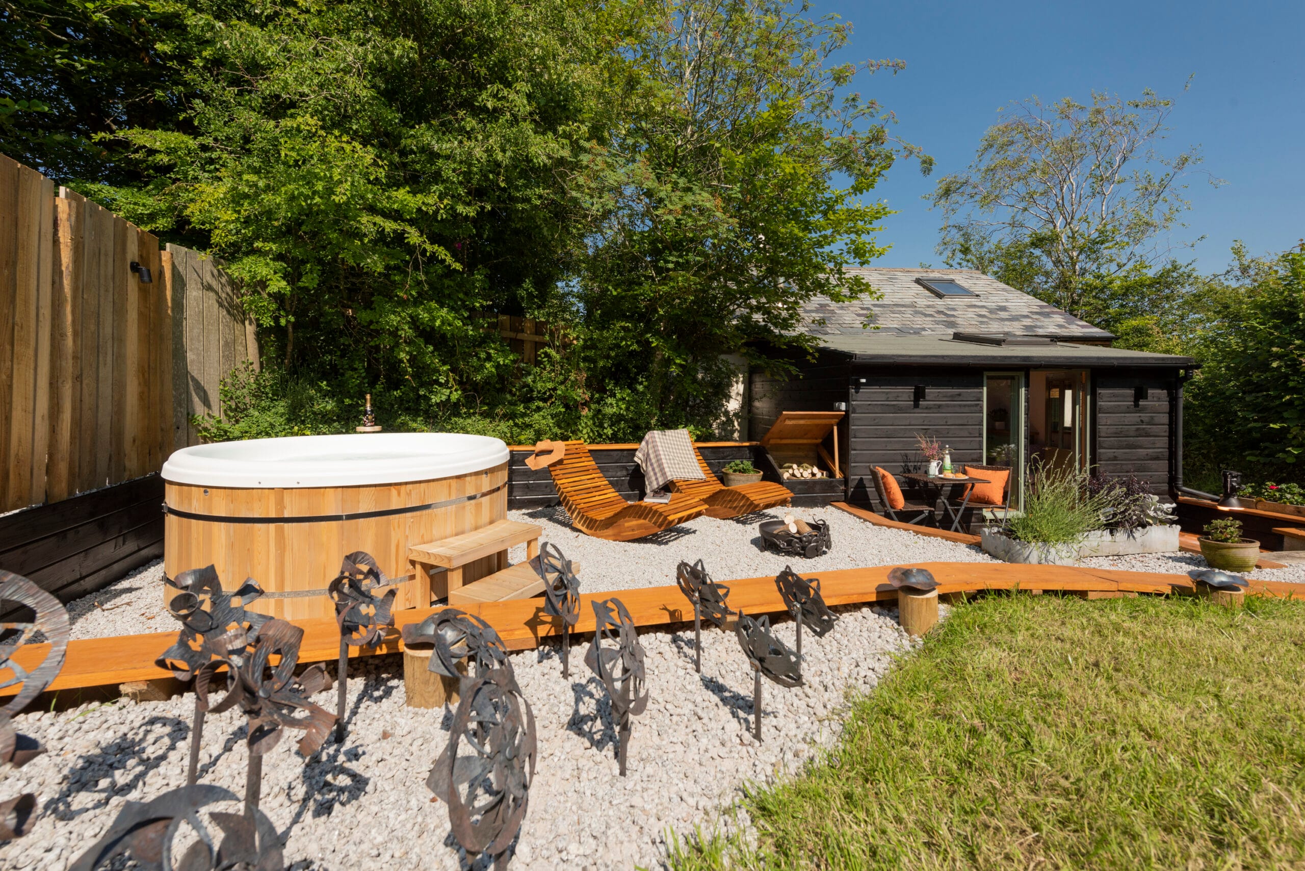 Straw Cottage Garden and Hot tub at Old Pound Smithy