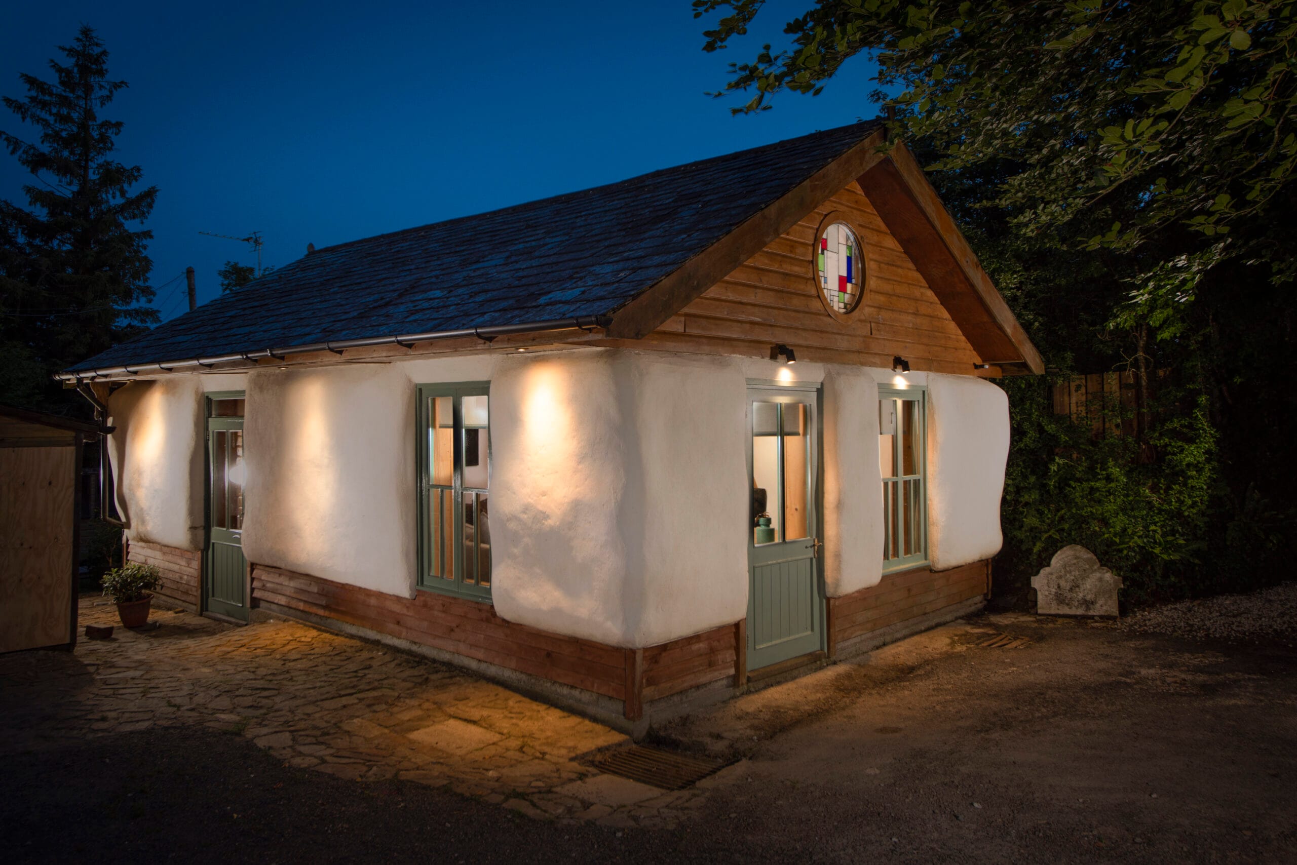 Straw Cottage, made from straw bales, Old Pound Smithy